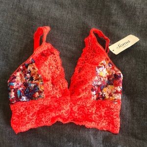 BRAND NEW Soma bralette